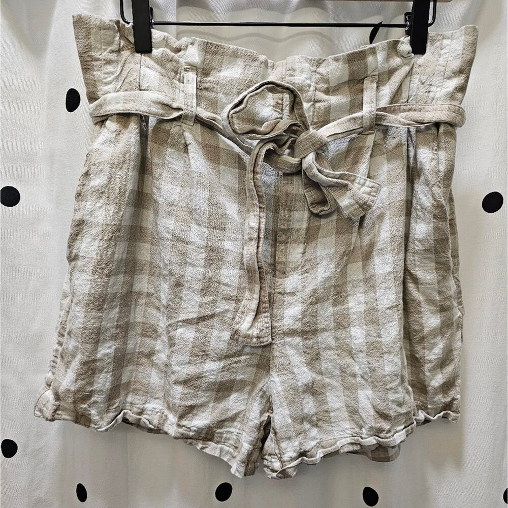 A‎ New Day Target checkered super high rise paperbag linen blend shorts large